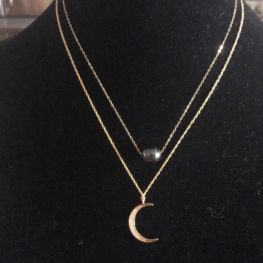 Double necklace Tahitian pearl and moon charm